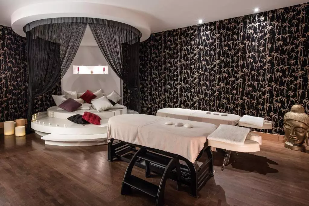 Aria Claros Beach and Spa Resort